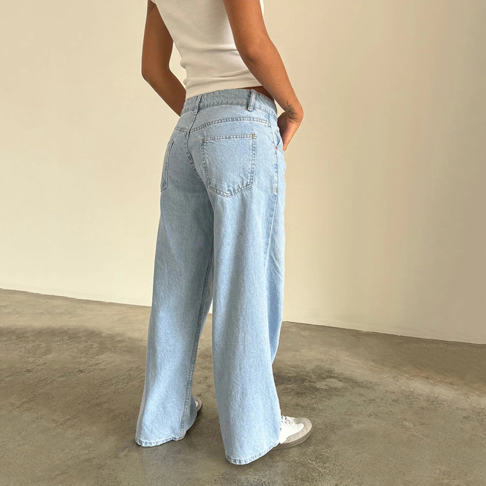 Low Waist Straight Jeans